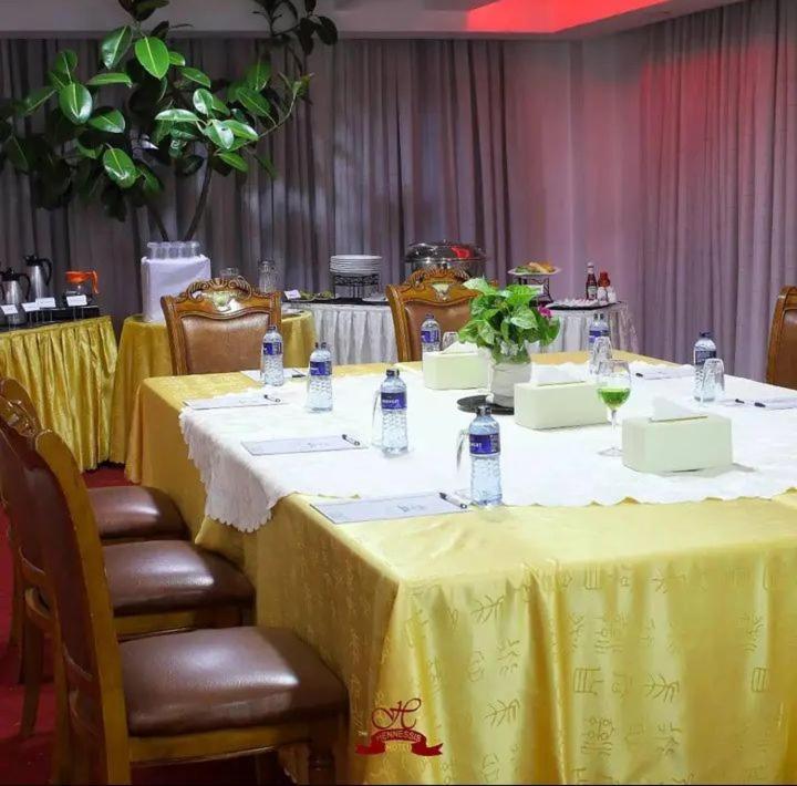 Hennessis Hotel نيروبي المظهر الخارجي الصورة