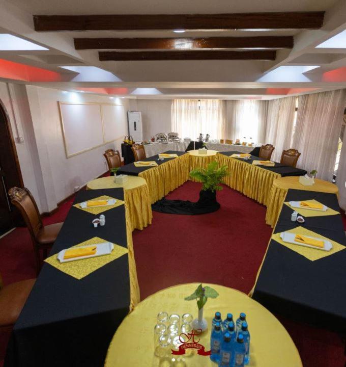 Hennessis Hotel نيروبي المظهر الخارجي الصورة