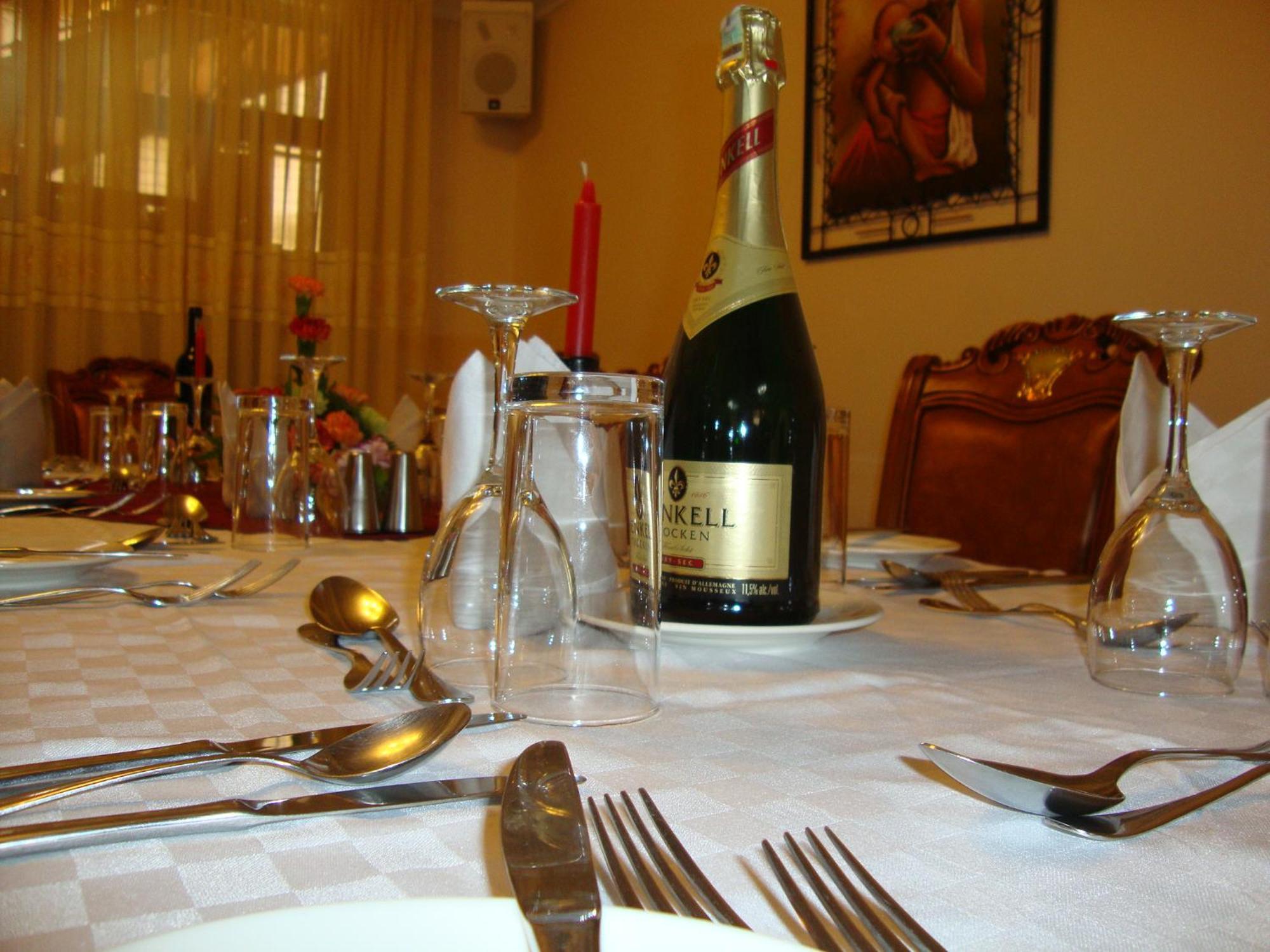 Hennessis Hotel نيروبي المظهر الخارجي الصورة
